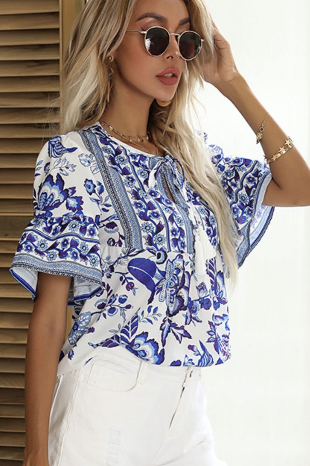 Blusa con mangas con volantes y botones estampados de Perfee