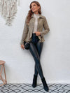 Blazer con cuello y dobladillo con volantes