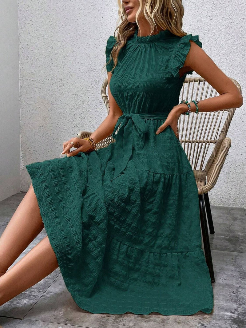 Vestido midi con mangas de capucha rizadas atadas