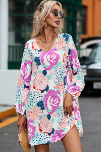 Vestido largo de manga larga con escote en V floral