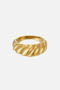 Anillo de Oro Torcido